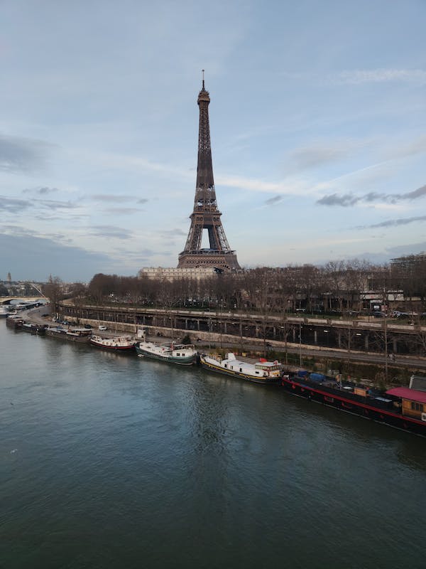 Train Travel from London to Paris 