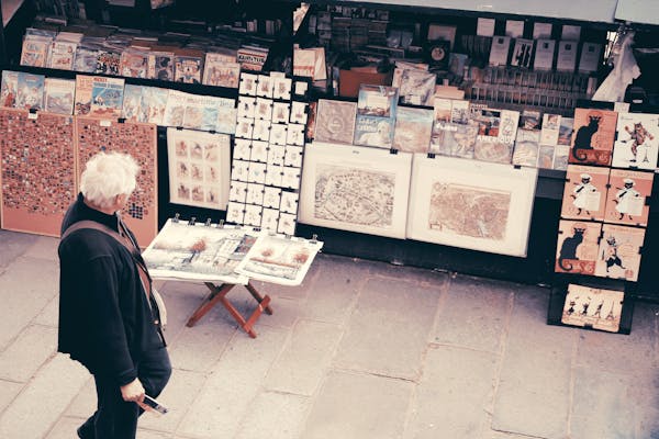 best flea markets in Paris 3